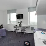 Отель Hotel Cabinn Vejle 2*