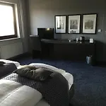 Отель Hotel Cabinn Vejle Вайле