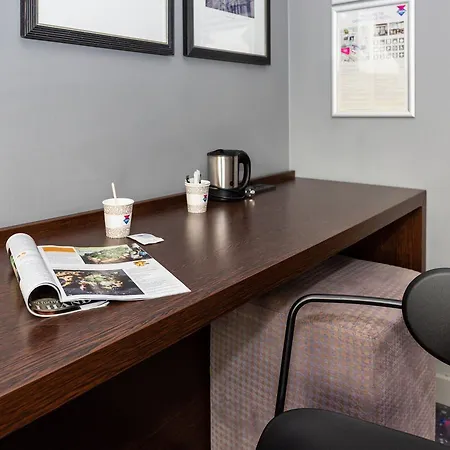 호텔 Hotel Cabinn Vejle 2*