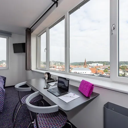 호텔 Hotel Cabinn Vejle 2*