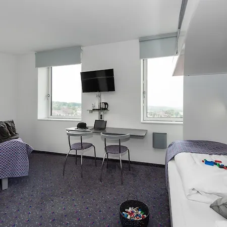 호텔 Hotel Cabinn Vejle 2*
