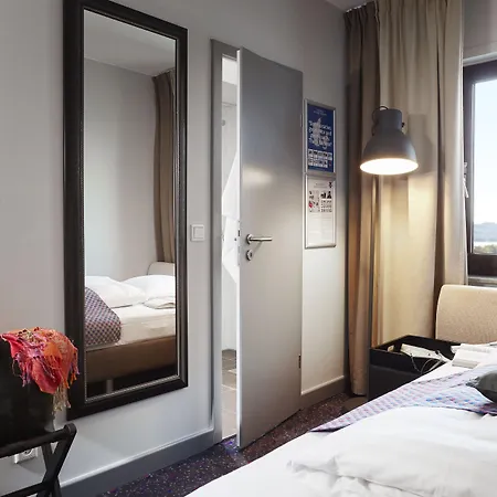 Hotel Cabinn Vejle Otel