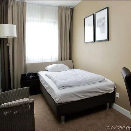 Hotel Cabinn Vejle 2* فايل