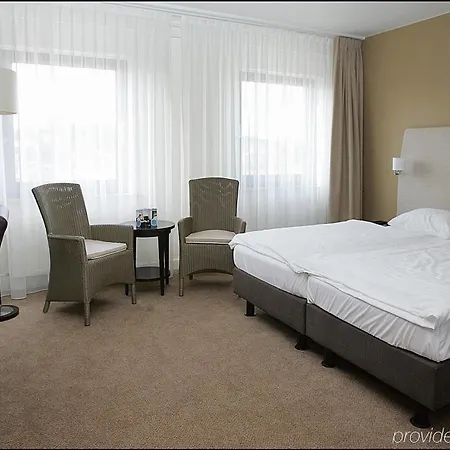 瓦埃勒卡本酒店 酒店 2*